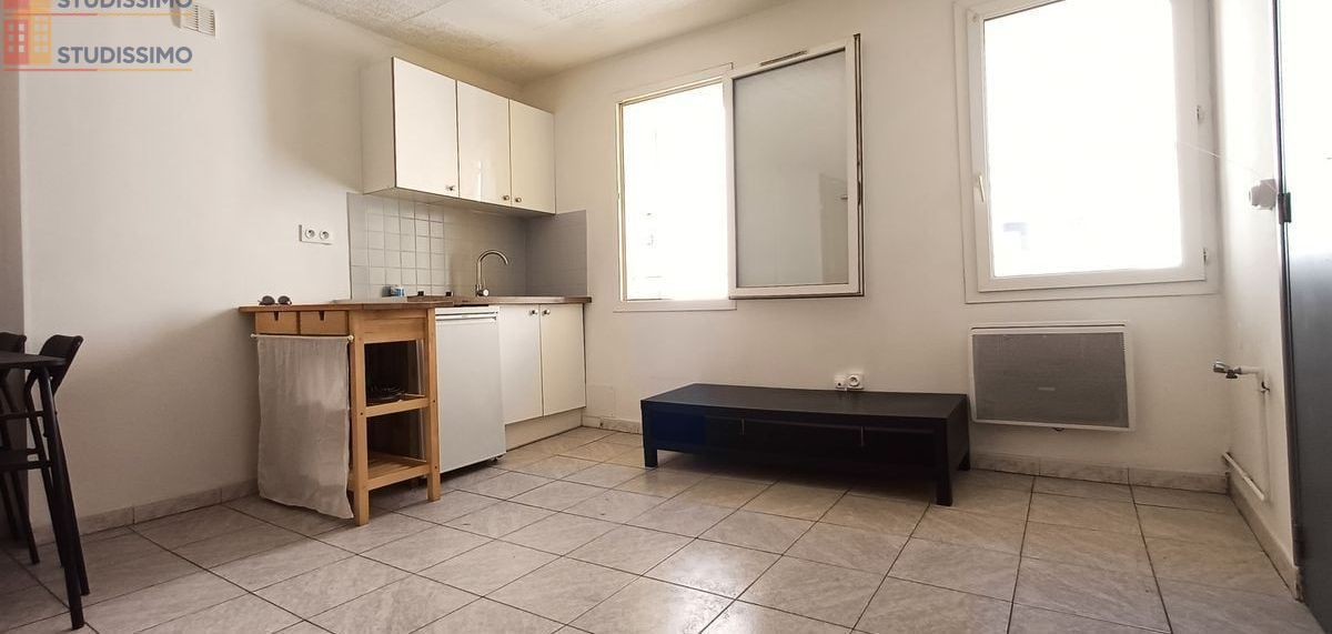 Studio meublé 20m² Narbonne 11100 - Meublé, 2e étage - Photo 2