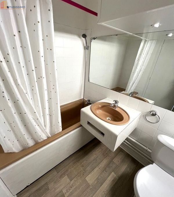 Studio meublé 19m² Narbonne 11100 - Parking, lumineux - Photo 2