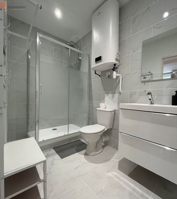 Studio meublé 25m² Castelnaudary centre - Rénové, salle de sport - Photo 2