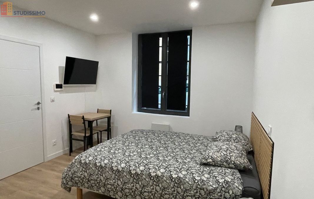 Studio meublé 25m² Carcassonne centre-ville - Entièrement rénové - Photo 1