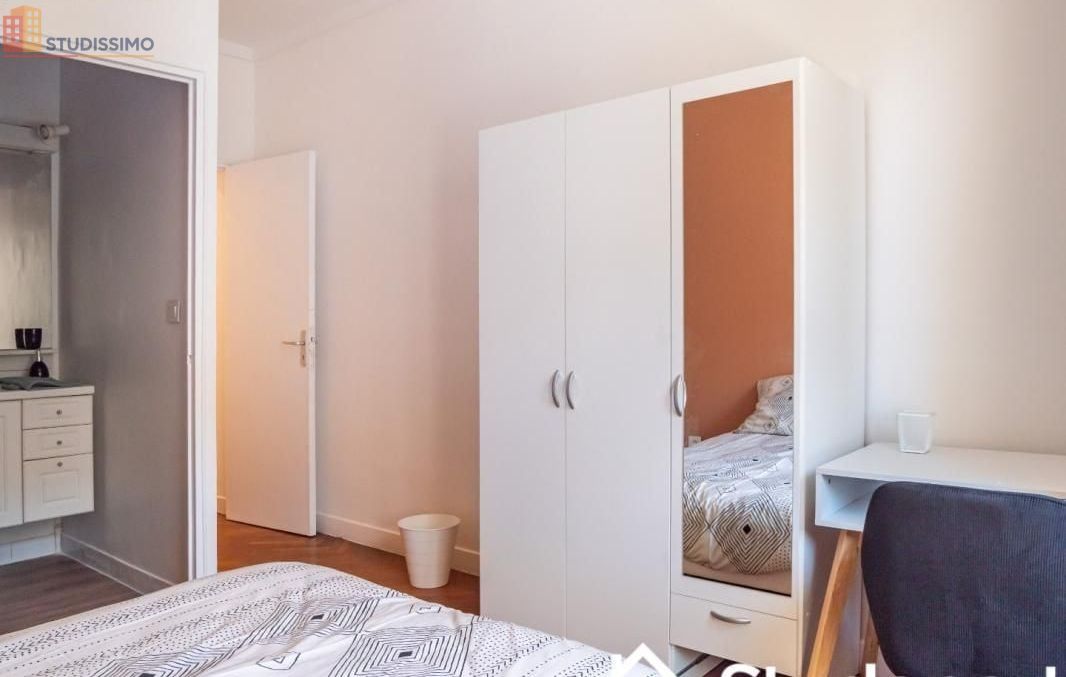 Studio meublé 10m² Marseille 6e - Meublé, calme - Photo 4