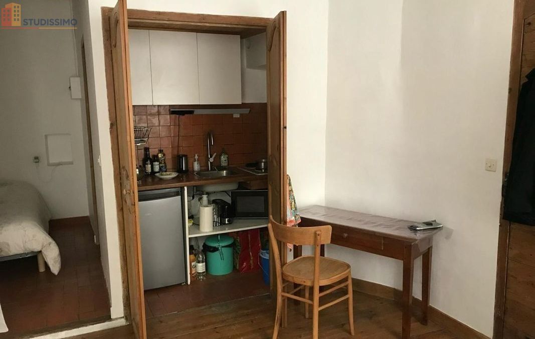 Studio meublé 20m² Aix-en-Provence centre - Calme, lumineux - Photo 1