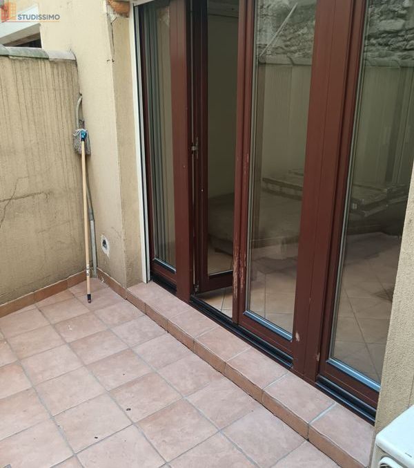 Studio meublé 28m² Arles 13200 - Meublé, DPE D - Photo 2