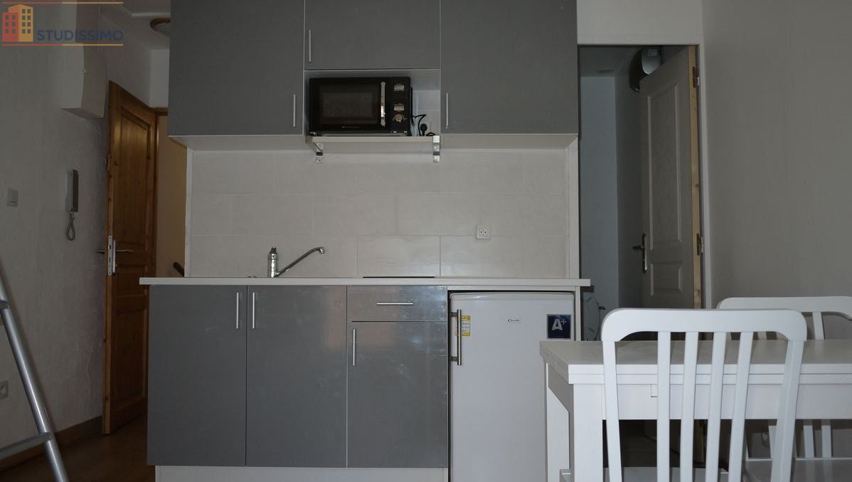 Studio meublé 18m² Gardanne - Meublé, libre fin avril - Photo 2