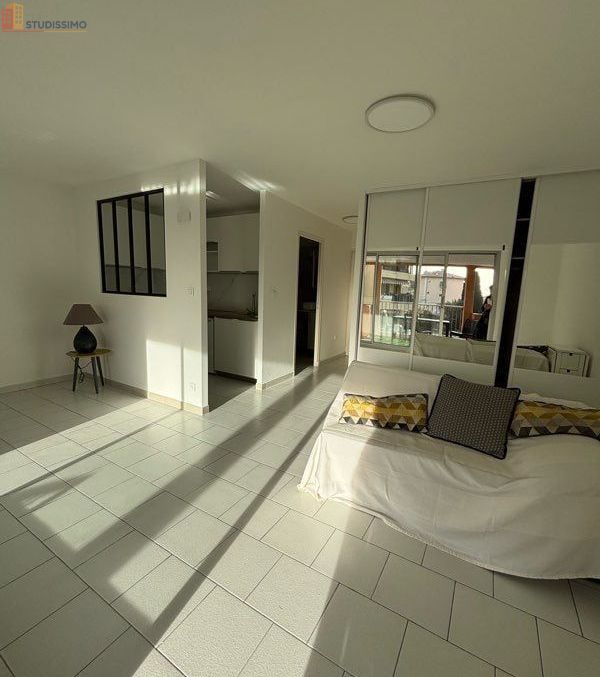 Studio meublé 30m² Sausset-les-Pins - Plein centre, 2e étage - Photo 1