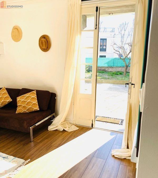 Studio meublé 22m² Arles 13200 - Meublé, lumineux - Photo 1