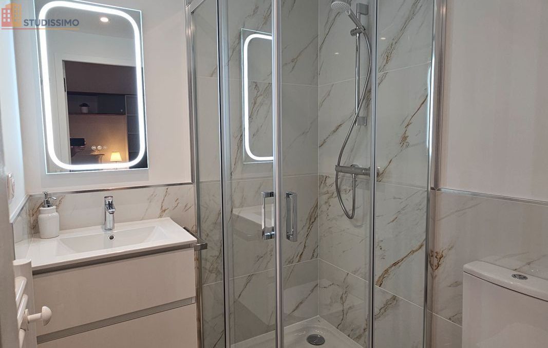 Studio meublé 25m² Salon-de-Provence - Calme, tout compris - Photo 1