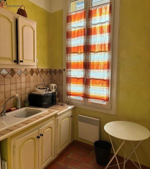 Studio meublé 19m² Aix-en-Provence - Lumineux, 2e étage - Photo 8