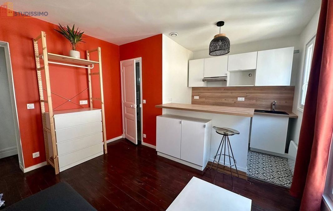 Studio meublé 22m² Caen - Rue vivante, lumineux - Photo 1
