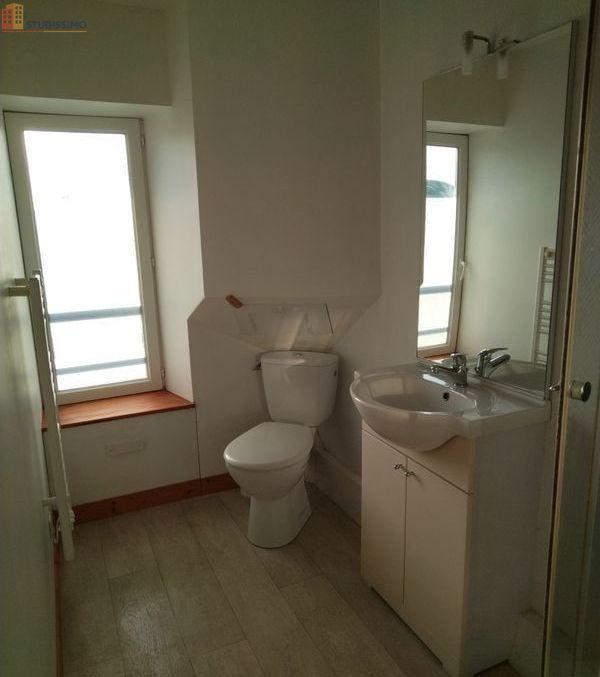 Studio meublé 25m² Thury-Harcourt-le-Hom - Meublé, libre 01/05 - Photo 2
