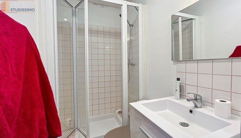 Studio meublé 18m² Caen 14000 - Dernier étage, lumineux - Photo 1