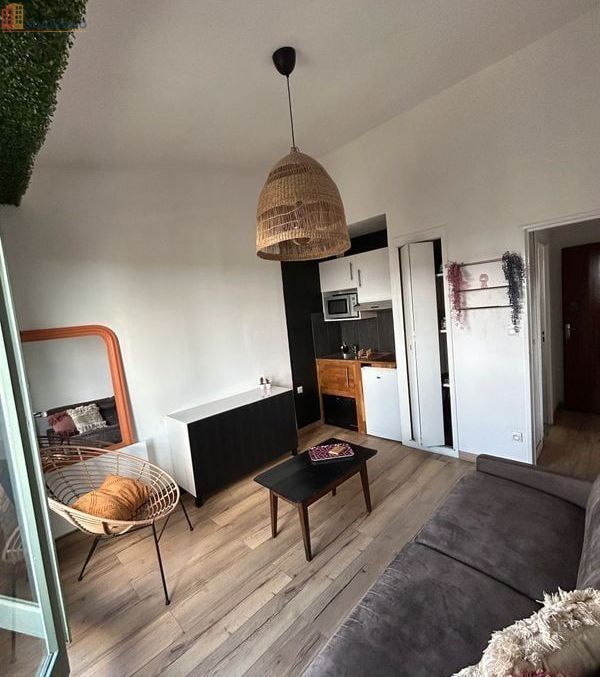 Studio meublé 18m² Courseulles-sur-Mer - Meublé, dernier étage - Photo 5