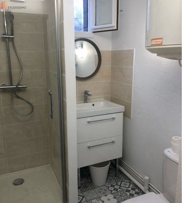 Studio meublé 20m² Caen centre - Calme, lumineux - Photo 2