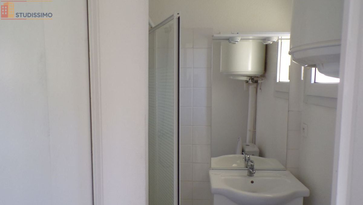 Studio 14m² Saint-Germain-la-Blanche-Herbe - Meublé, étudiant - Photo 2