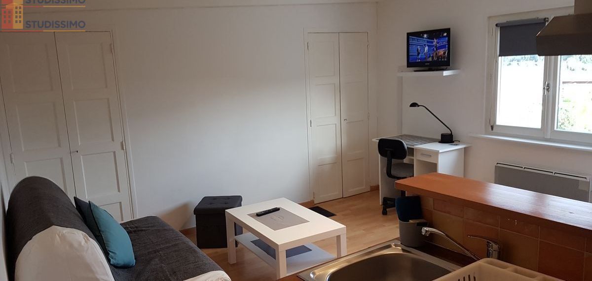 Studio meublé 18m² Lisieux 14100 - Calme, dernier étage - Photo 2