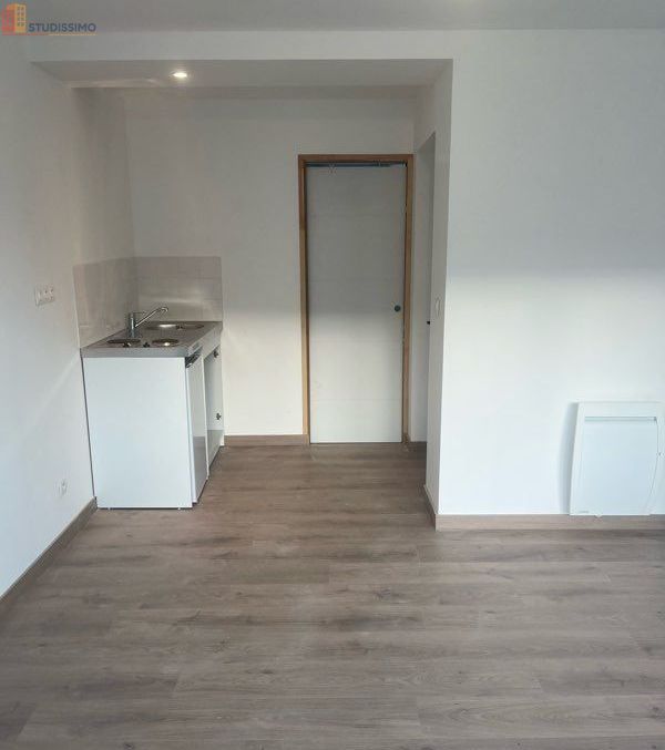 Studio 30m² Condé-en-Normandie - 2e étage - Photo 9
