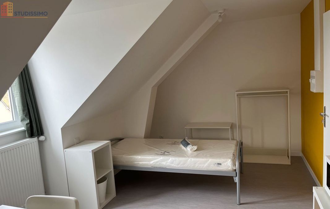 Studio meublé 15m² Caen 14000 - Meublé, dernier étage - Photo 4