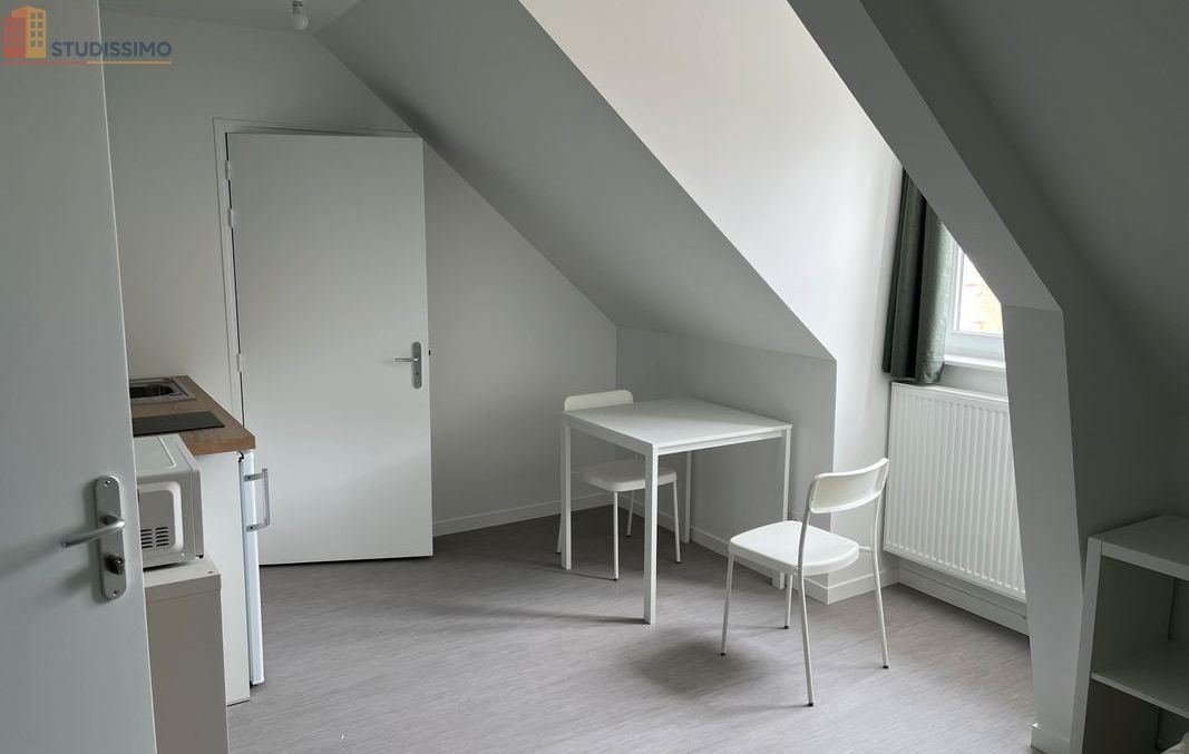 Studio meublé 15m² Caen 14000 - Meublé, dernier étage - Photo 3