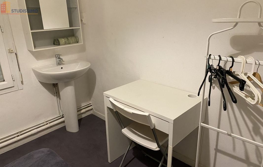Studio meublé 12m² Vire Normandie - Meublé, chambre aménagée - Photo 2