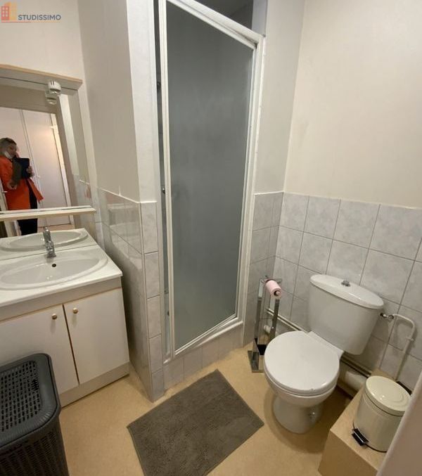 Studio meublé 25m² Vire Normandie - Meublé, centre-ville - Photo 2