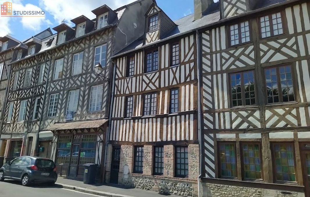 Studio meublé 9m² Lisieux - Dernier étage, calme - Photo 2