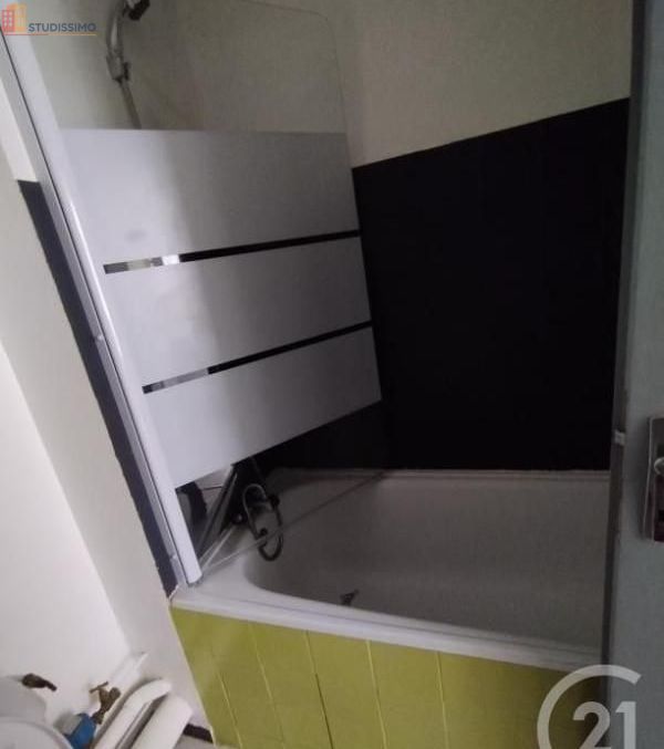 Studio meublé 27m² Aurillac - Meublé, 1er étage - Photo 1