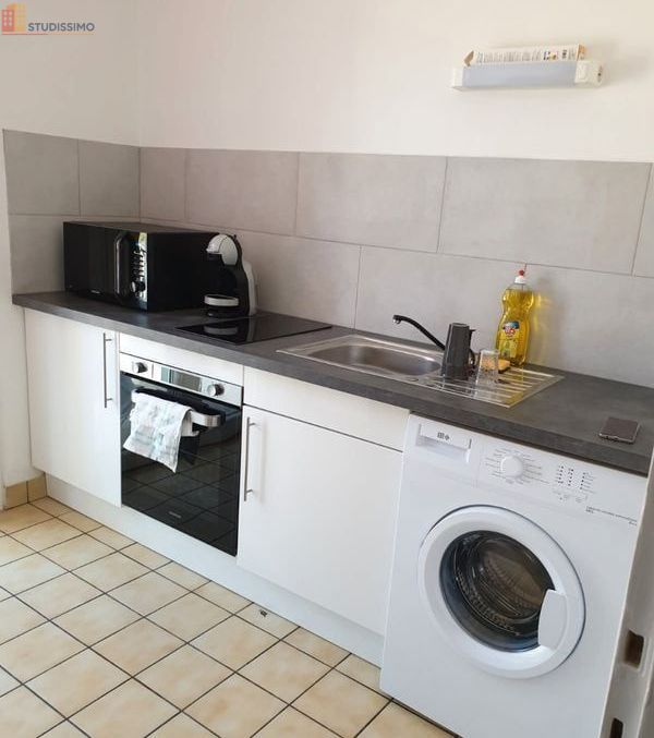 Studio meublé 27m² Aurillac 15000 - Meublé, DPE D - Photo 3