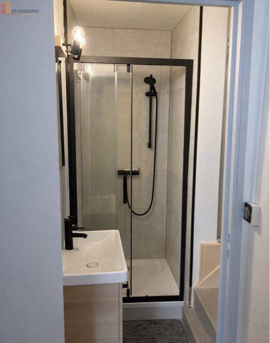 Studio meublé 25m² Aurillac centre-ville - Calme, lumineux - Photo 2