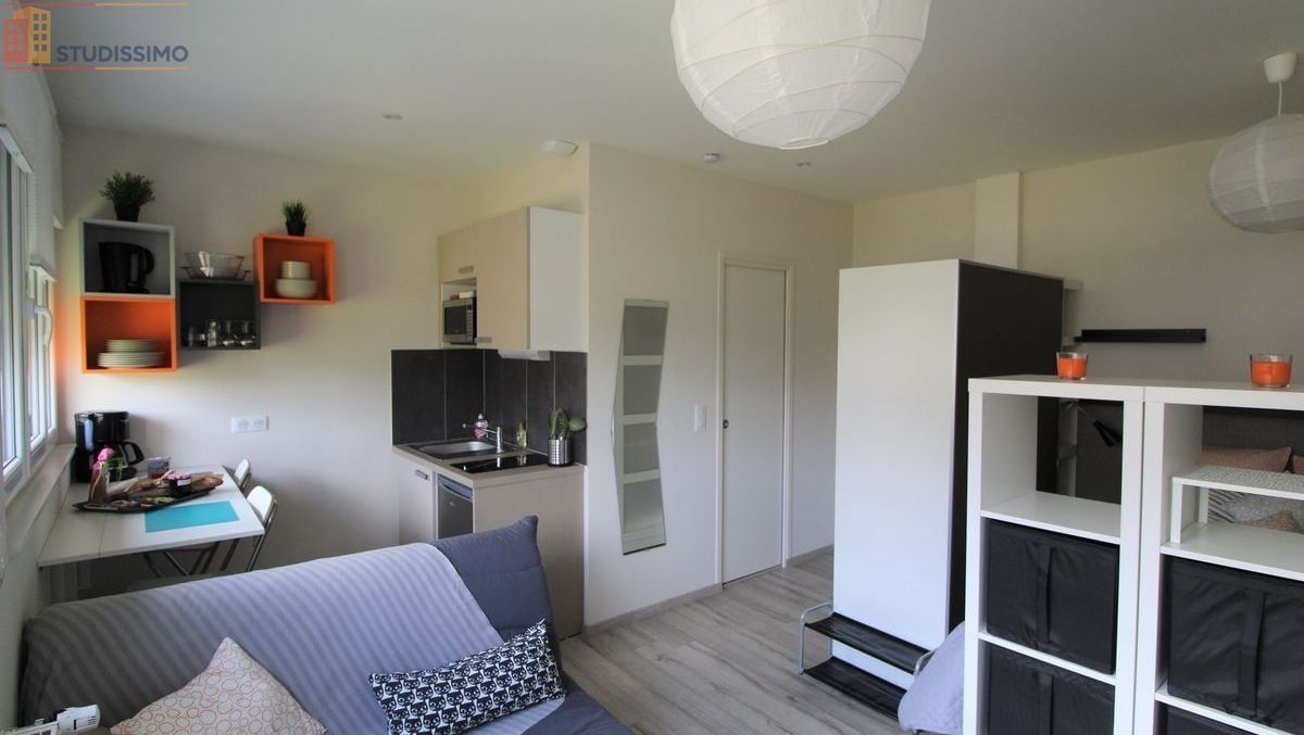 Studio meublé 18m² Aurillac - Meublé, lumineux - Photo 2