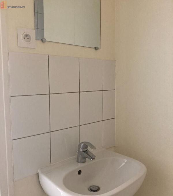 Studio 26m² Saint-Flour - 1er étage, lumineux - Photo 8