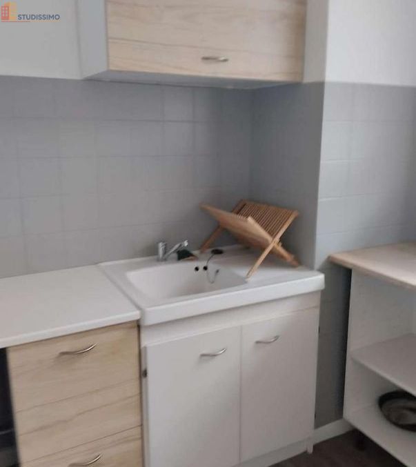 Studio meublé 28m² Aurillac - Meublé, libre août 2026 - Photo 2