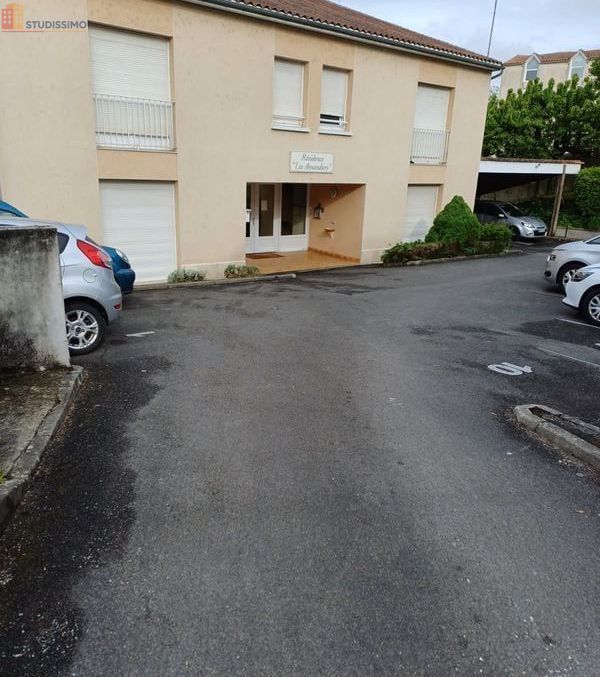 Studio 32m² Angoulême - - Photo 1