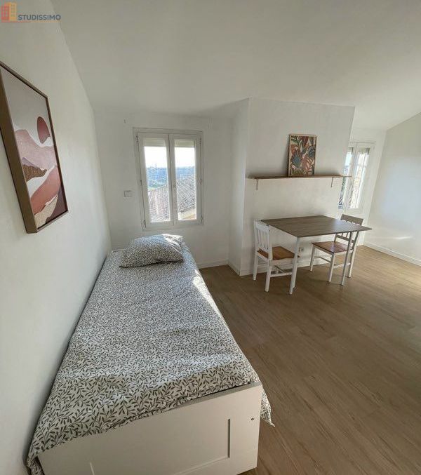 Studio meublé 20m² Angoulême - Au pied des remparts - Photo 1