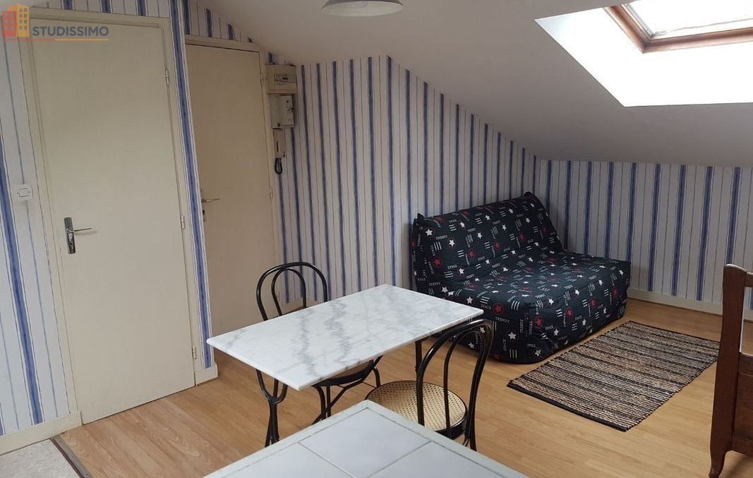 Studio meublé 18m² Angoulême - Meublé, 3e étage - Photo 3
