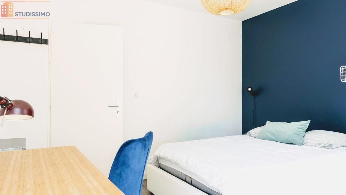 Studio 117m² Angoulême - Meublé, DPE C - Photo 9