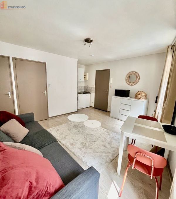 Studio meublé 22m² Angoulême - Rez-de-chaussée, lumineux - Photo 2