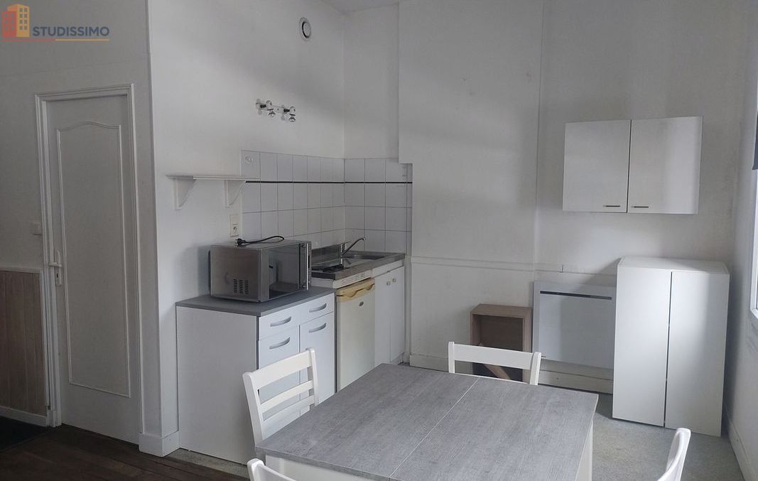 Studio meublé 27m² Angoulême centre - Meublé, 1er étage - Photo 4
