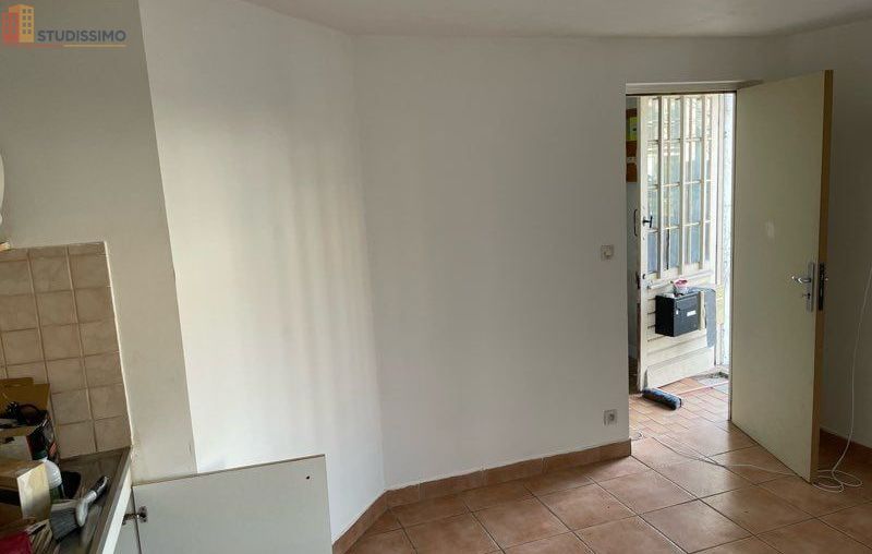 Studio 18m² Angoulême - - Photo 5