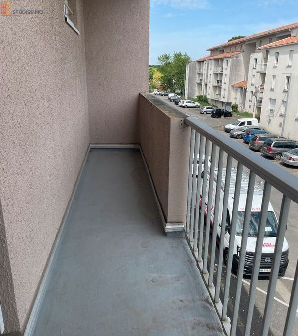 Studio meublé 35m² Angoulême - Meublé, DPE C - Photo 3