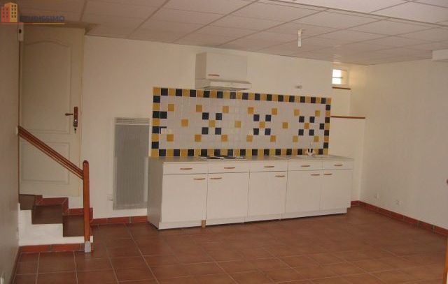 Studio 45m² Ruffec - Emplacement calme - Photo 5