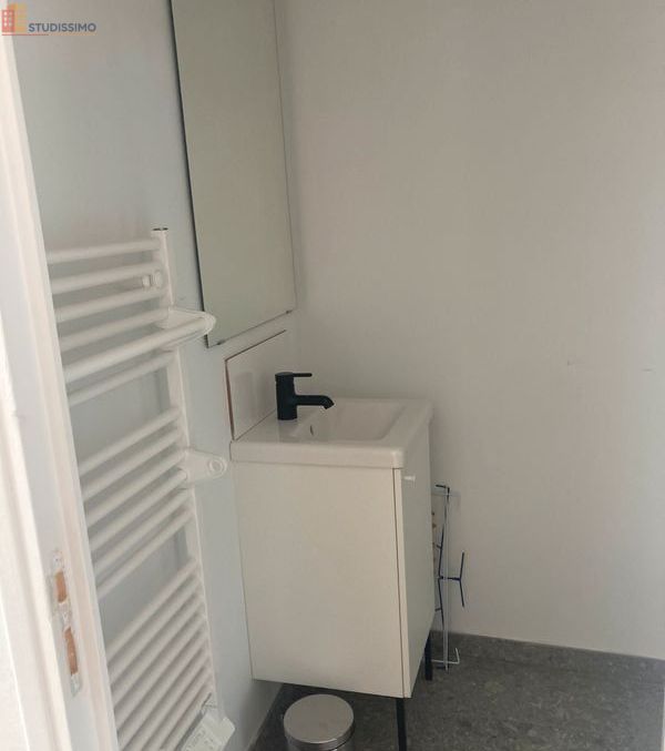 Studio meublé 24m² Barbezieux-Saint-Hilaire - Meublé, 1er étage - Photo 3