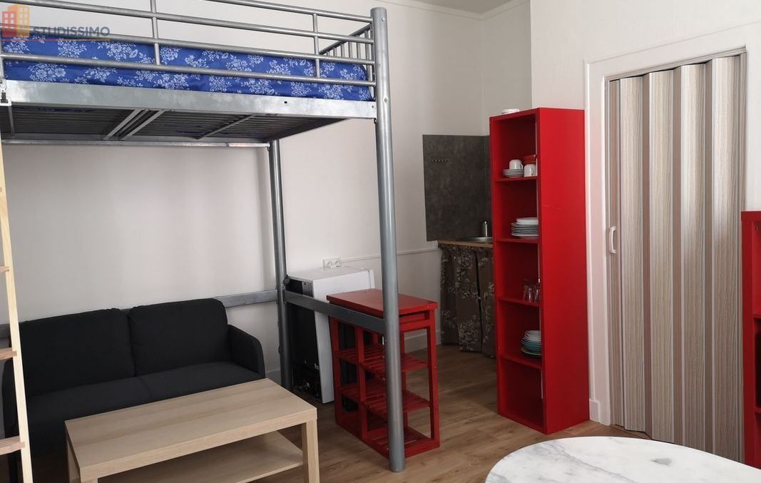 Studio meublé 18m² Angoulême centre - Calme, proche commerces - Photo 1