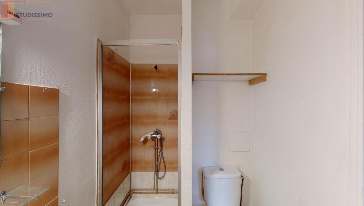 Studio 18m² Angoulême - Étage 2, DPE D - Photo 2