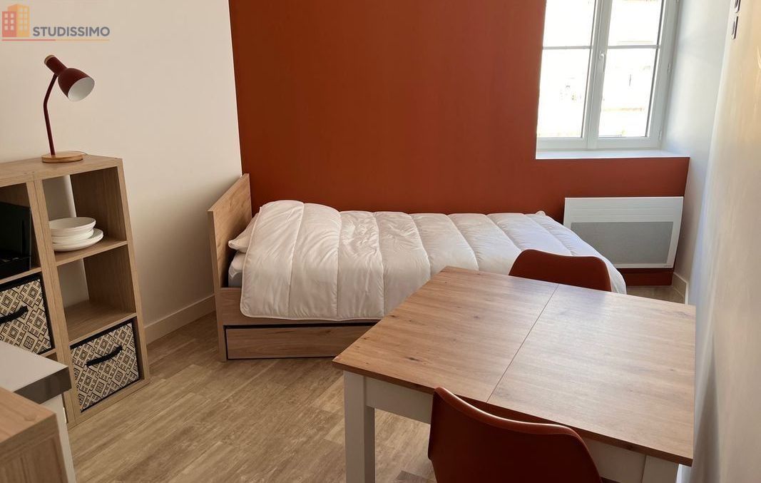 Studio meublé 14m² Ruelle-sur-Touvre - Meublé, DPE C - Photo 1