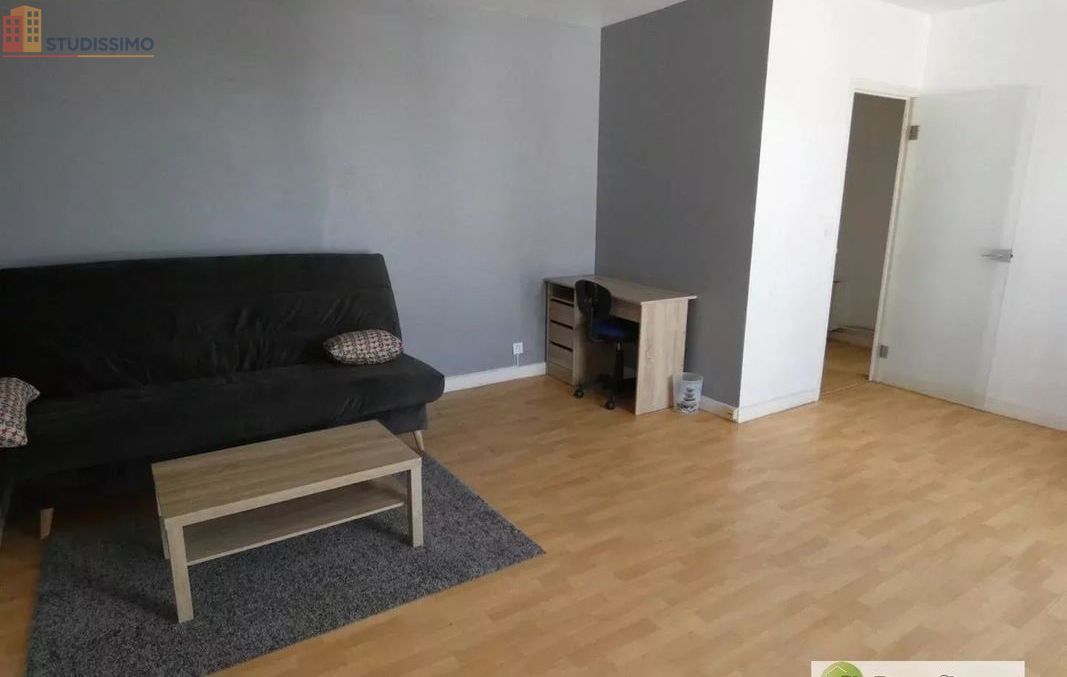 Studio 43m² Angoulême 16000 - Photo 11