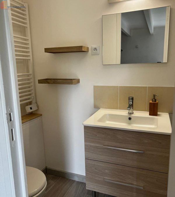 Studio meublé 35m² Ruffec - Lumineux, au calme - Photo 4