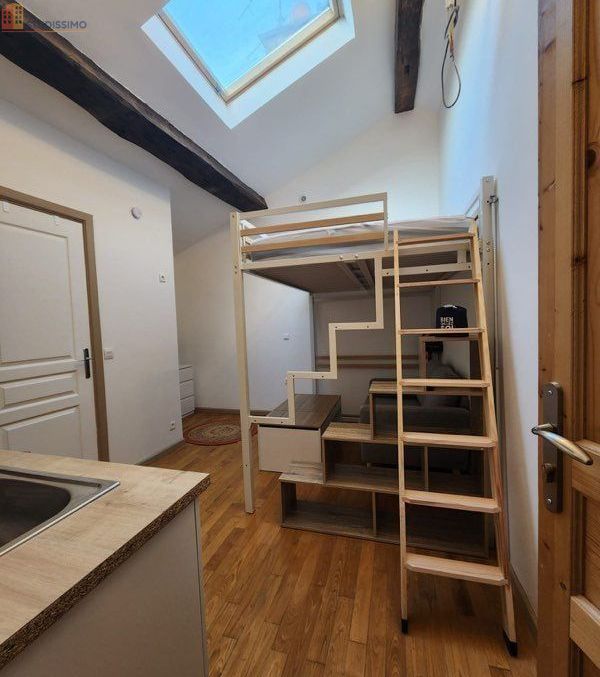 Studio meublé 17m² Mansle-les-Fontaines - Meublé, dernier étage - Photo 5