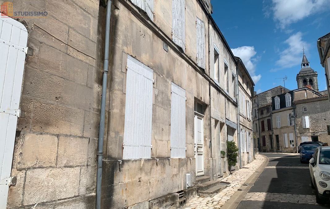 Studio 19m² Cognac centre - Sans caractère annoncé - Photo 2