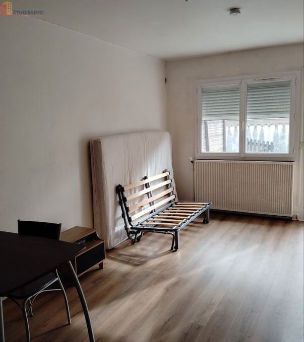 Studio 25m² Angoulême - - Photo 2