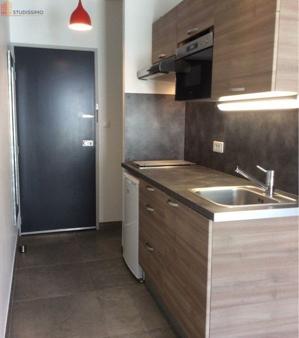 Studio meublé 23m² La Rochelle centre - Vieux-Port, lumineux - Photo 8